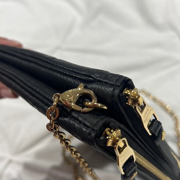 Authentic Louis Vuitton Double Pochette Empriente Noir - Picture 13 of 14